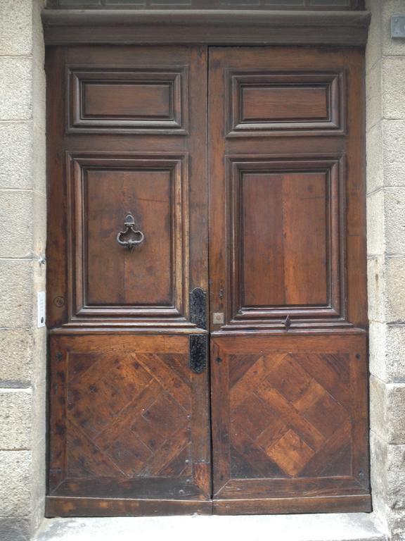 Le 1725 Apartment *